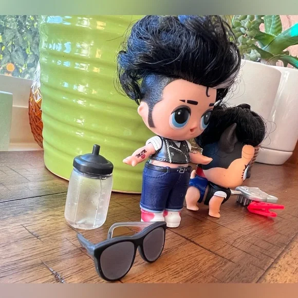 LOL Surprise Tough Guy & Tough Woof - Picture 2 of 6